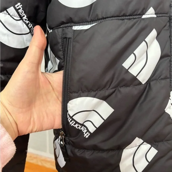 The North Face Boys Reversible Perrito Hooded Jacket XL (14/16) Black Logo - Picture 9 of 16